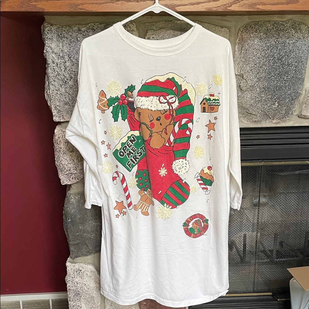 Lady Cameo Dallas Festive Christmas Graphic Long Sleeve Shirt